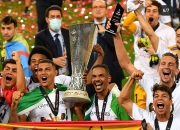 开云下载-包含图卢兹队球员团结一心，力夺冠军的词条