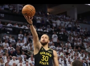 开云足球直播-加拿大男篮鏖战勇士B队，库里高光表现的简单介绍