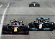 开云体育登录-阿斯顿马丁碾压威廉姆斯，佩雷兹关键制胜