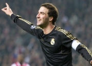 开云官方app入口-赛道上的孤勇者，拉文扛起全队，F1年度争冠之夜的不朽传奇