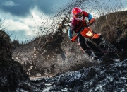 开云下载-猛龙打穿热火，哈登成为关键先生，一场颠覆预期的季后赛对决