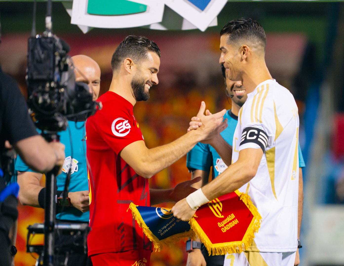 克罗地亚强势波兰，罗本送出助攻