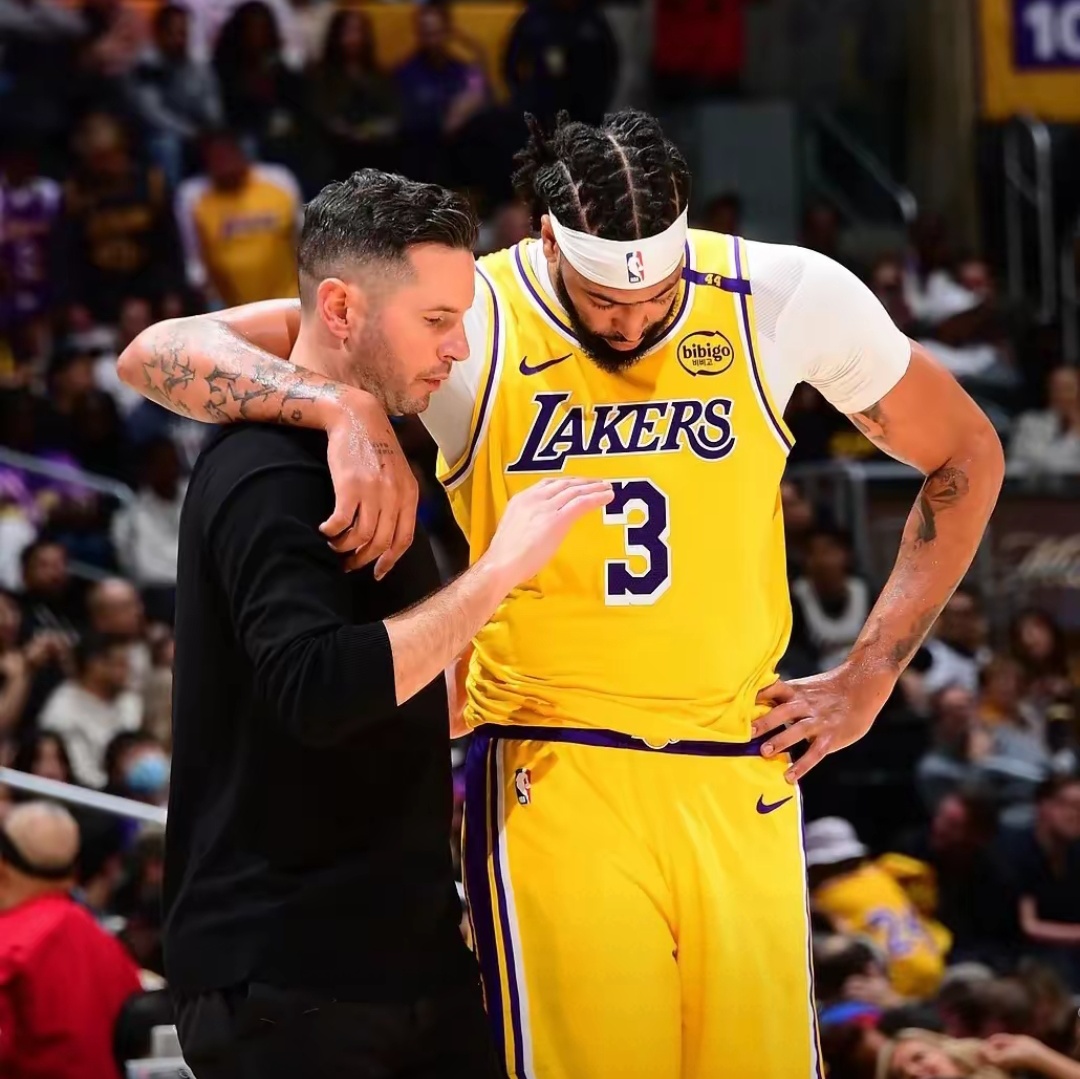 湖人B队轻取76人,浓眉一己之力扛起全队的简单介绍 湖人B队轻取76人,浓眉一己之力扛起全队的简单介绍