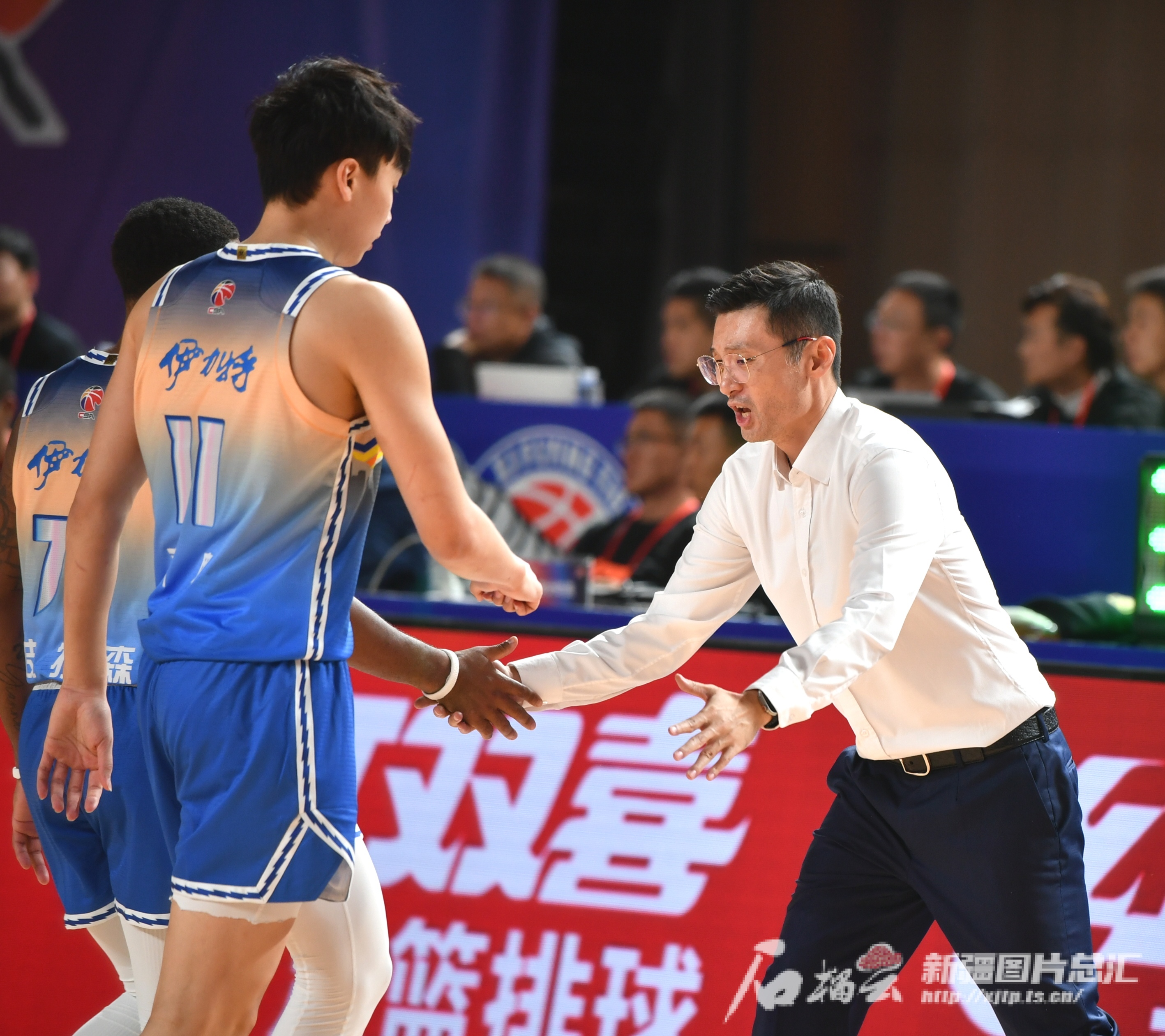 新疆男篮再获胜利，信心大增