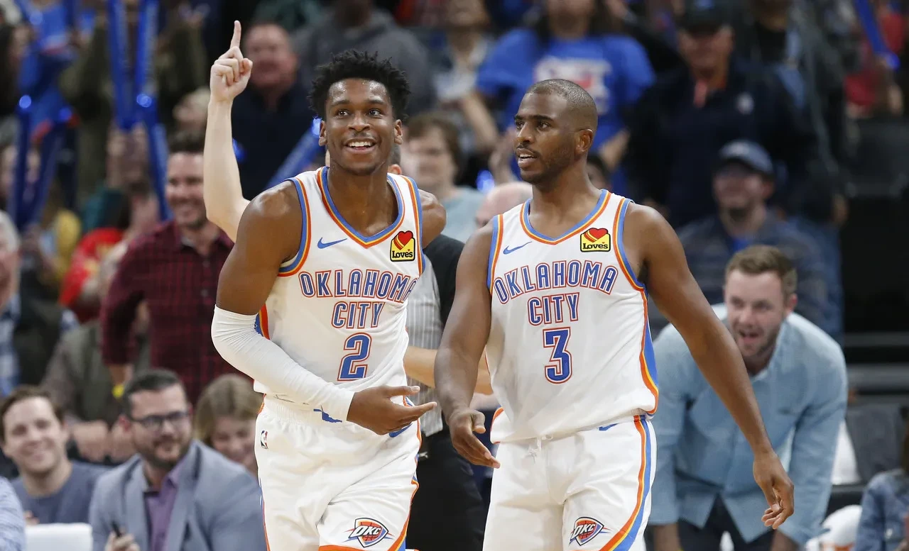 保罗的突破给湖人队造成麻烦 保罗的突破给湖人队造成麻烦