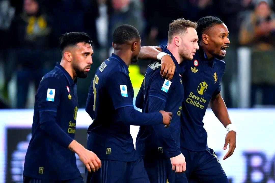 尤文图斯主场完胜,豪取三分 尤文图斯主场完胜,豪取三分