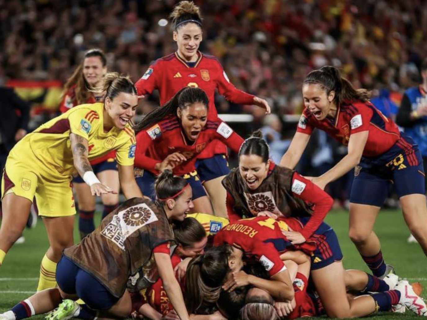 关于国外女足冠军队伍开启新赛季的信息