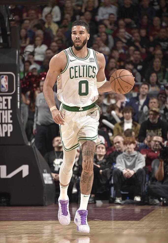 绿军近况一落千丈！塔图姆表现狂凉输给低排名球队