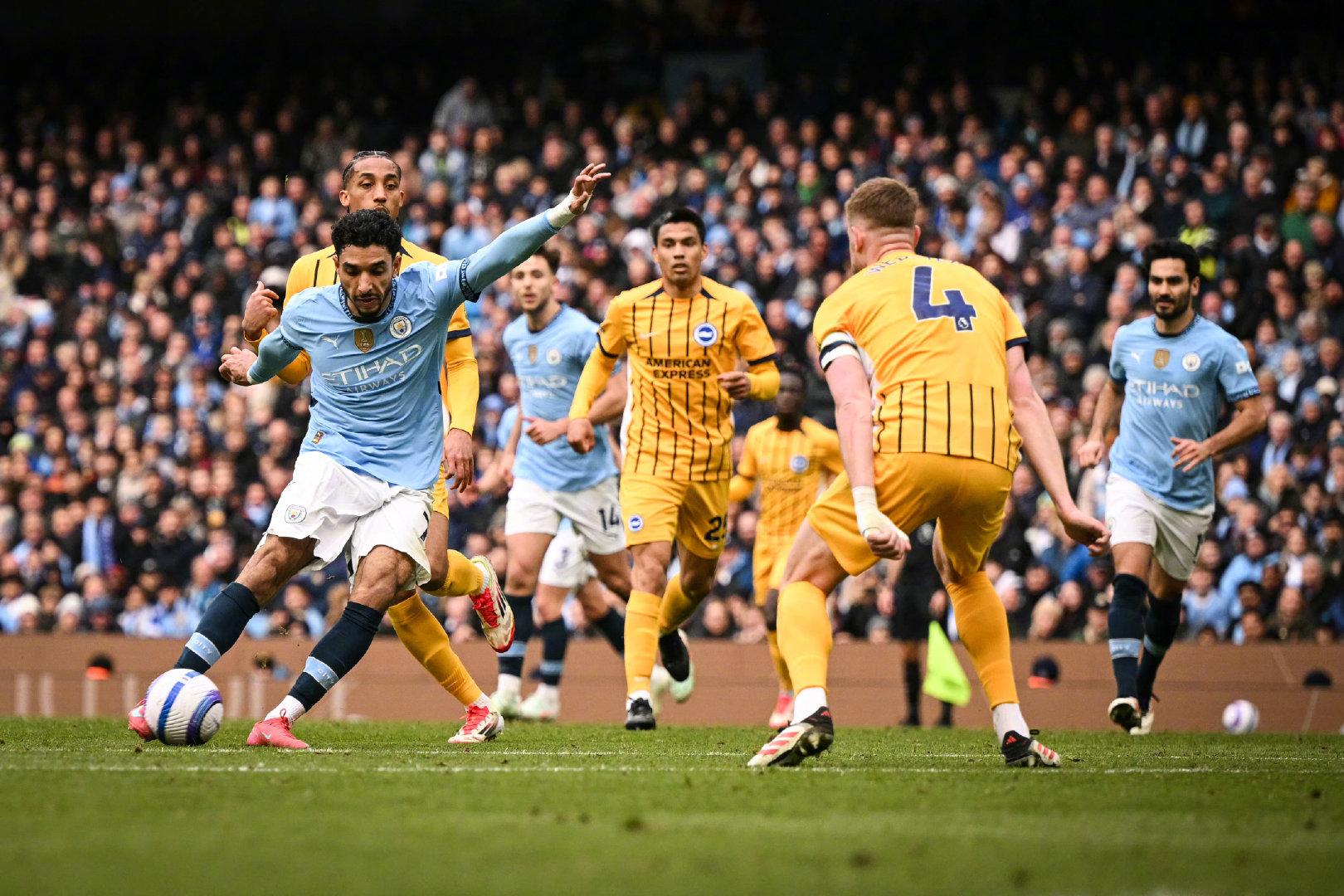 阿森纳险胜曼联，梅西惊艳四座的简单介绍